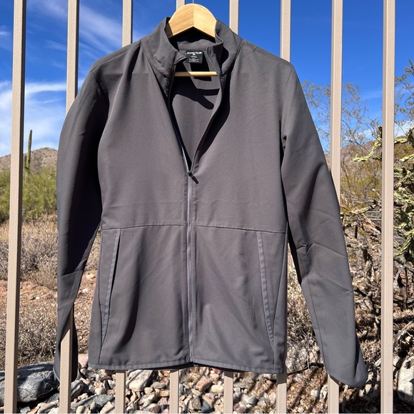 Solaris Men’s Light Jacket Size S Color Charcoal Gray Zippered